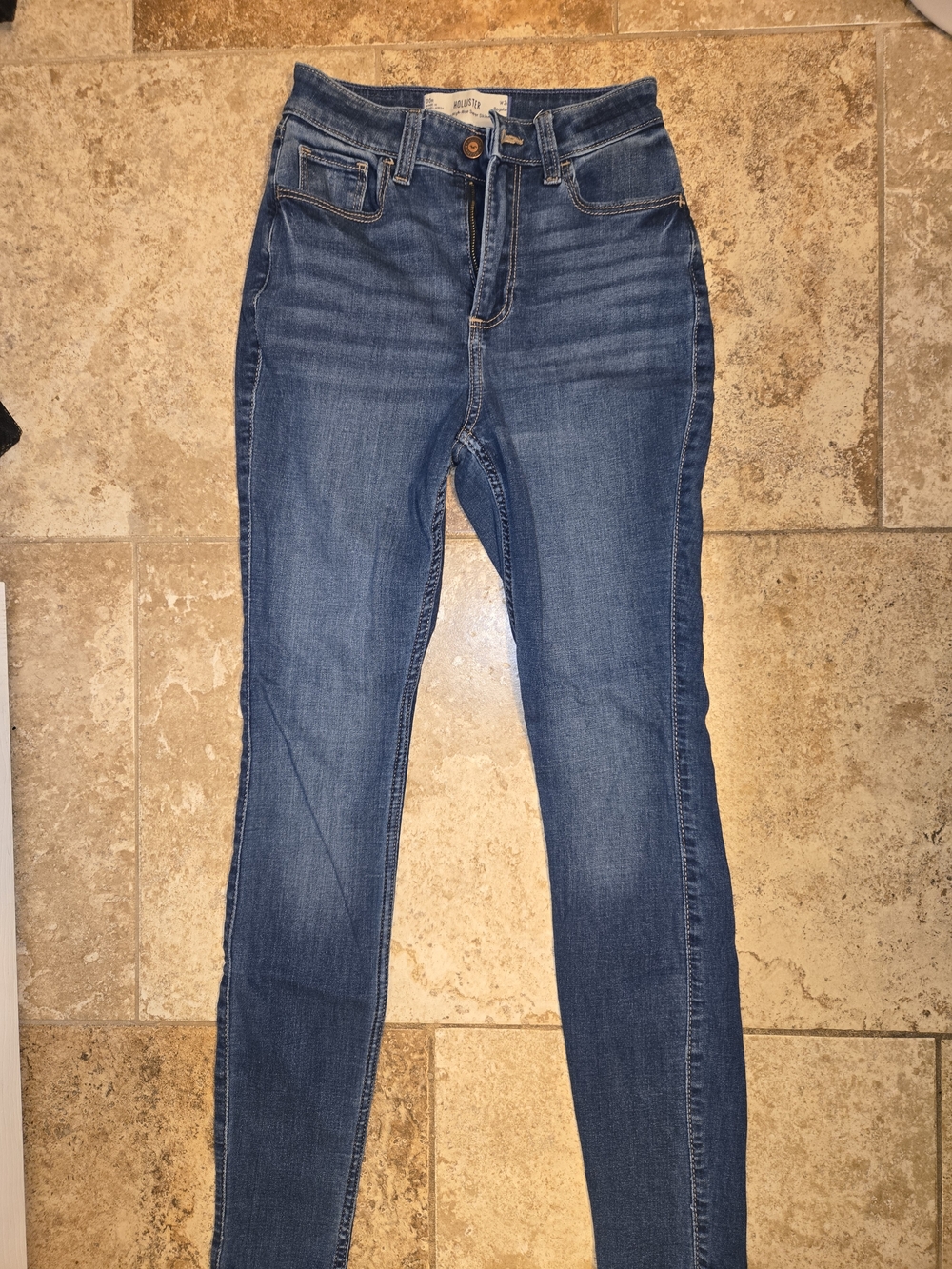Hollister Slim Skinny Jeans in Medium Blue Wash